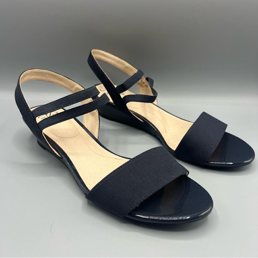 LifeStride Yolo Navy Strappy Wedge Sandals - Picture 5 of 9